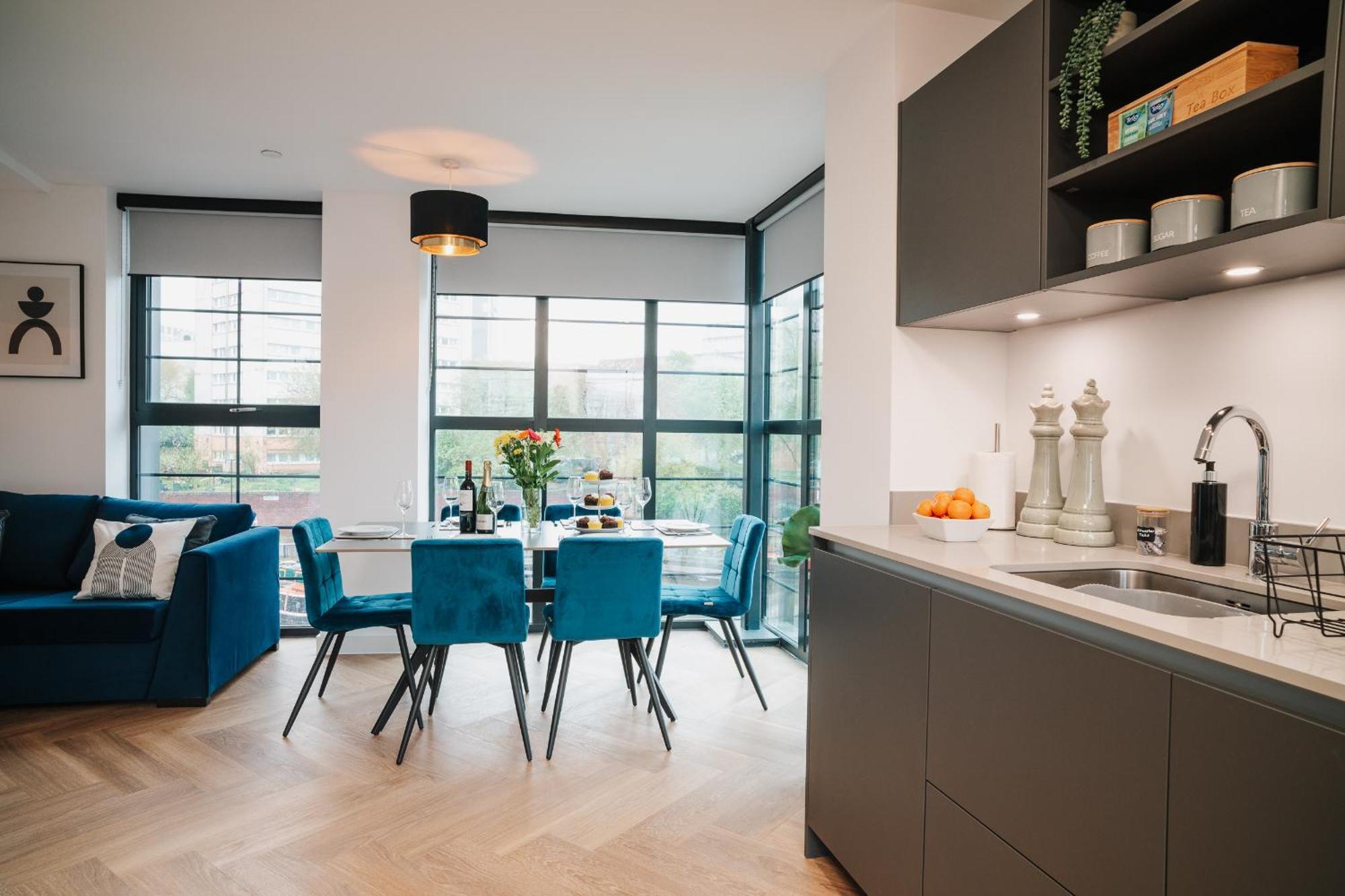 Luxury City & Canal View Stylish Pad, Family, Contractors, Fast Wifi Birmingham Exterior photo